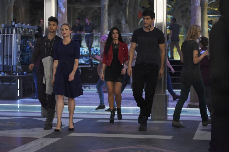 Shadowhunters 2×01 Review: “This Guilty Blood”