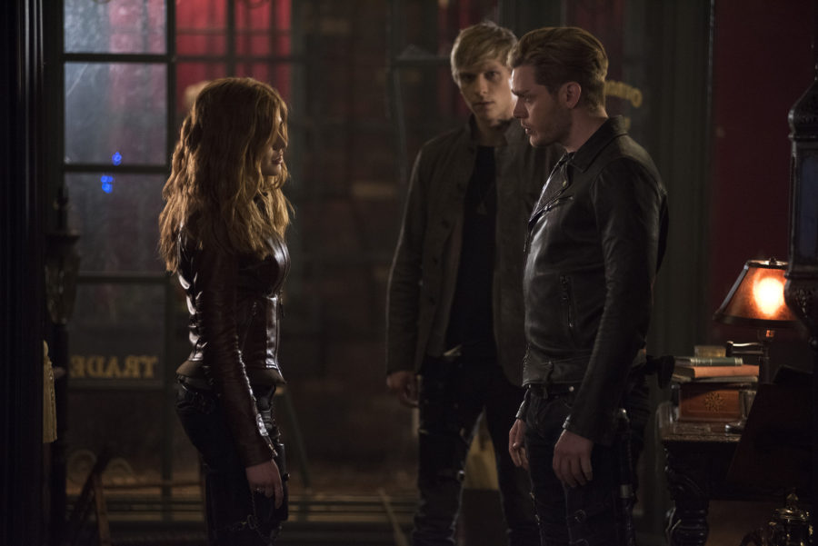 Shadowhunters 2×17 Review: “A Dark Reflection”